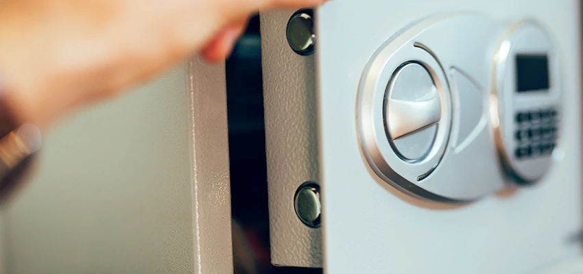 Fingerprint Safe Openers in Saranap, CA